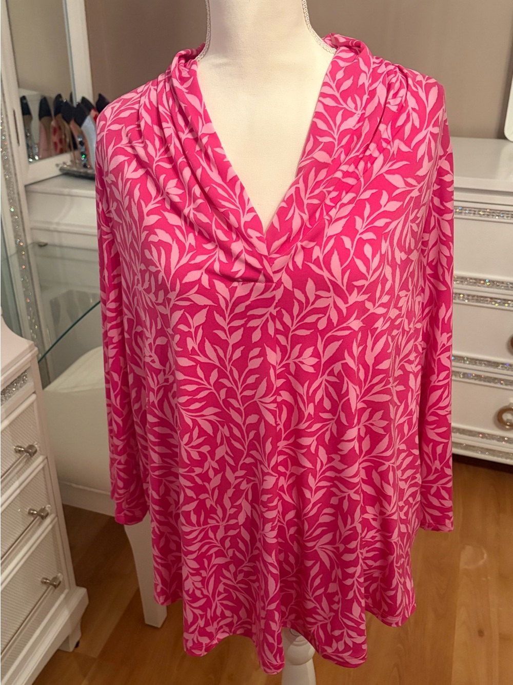 NWT JM Collection Divine Berry Leaf Print Top Size 3X